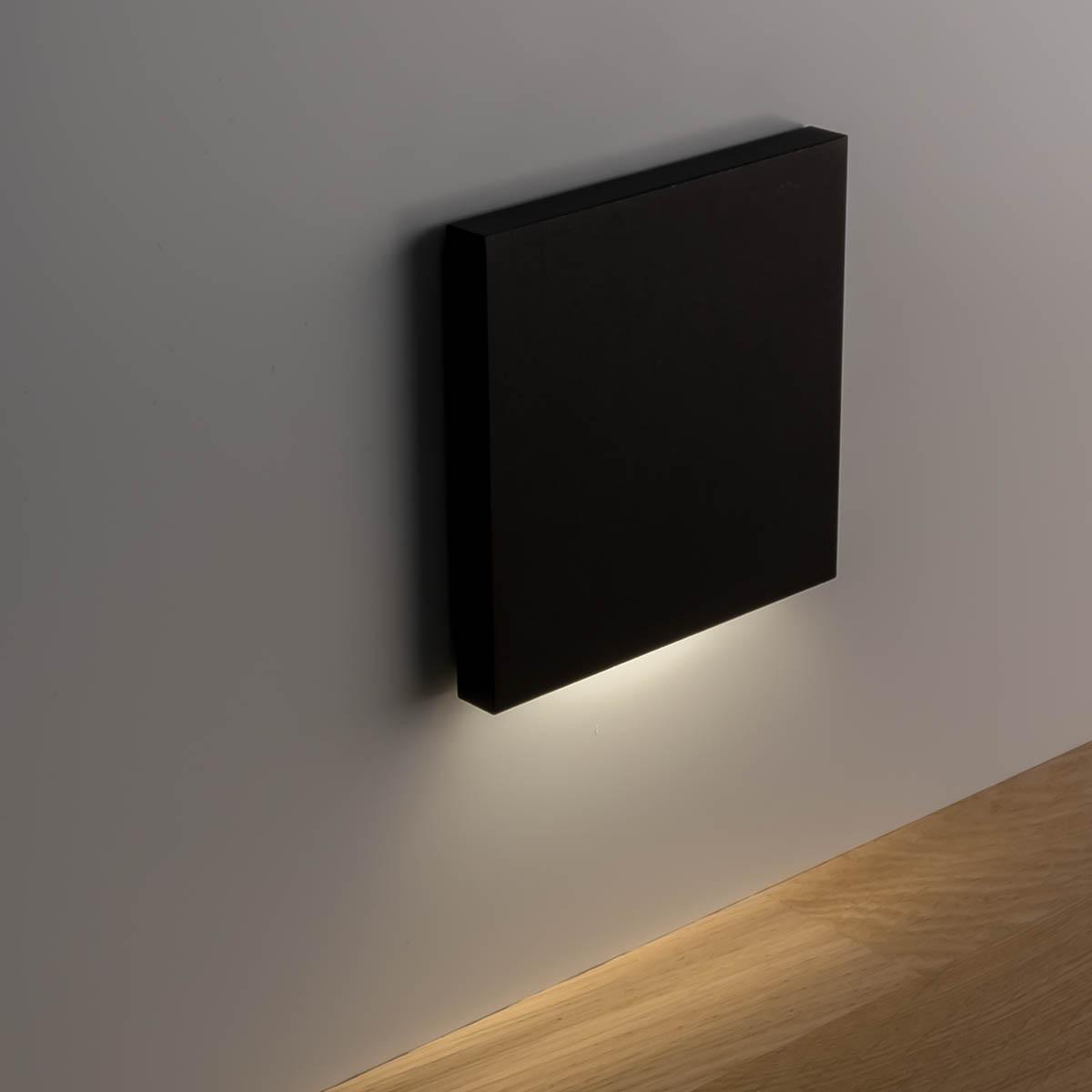 LED Treppenleuchte IP44 eckig schwarz - Lichtfarbe: Warmweiß 1,5W - Lichtaustritt: Kato