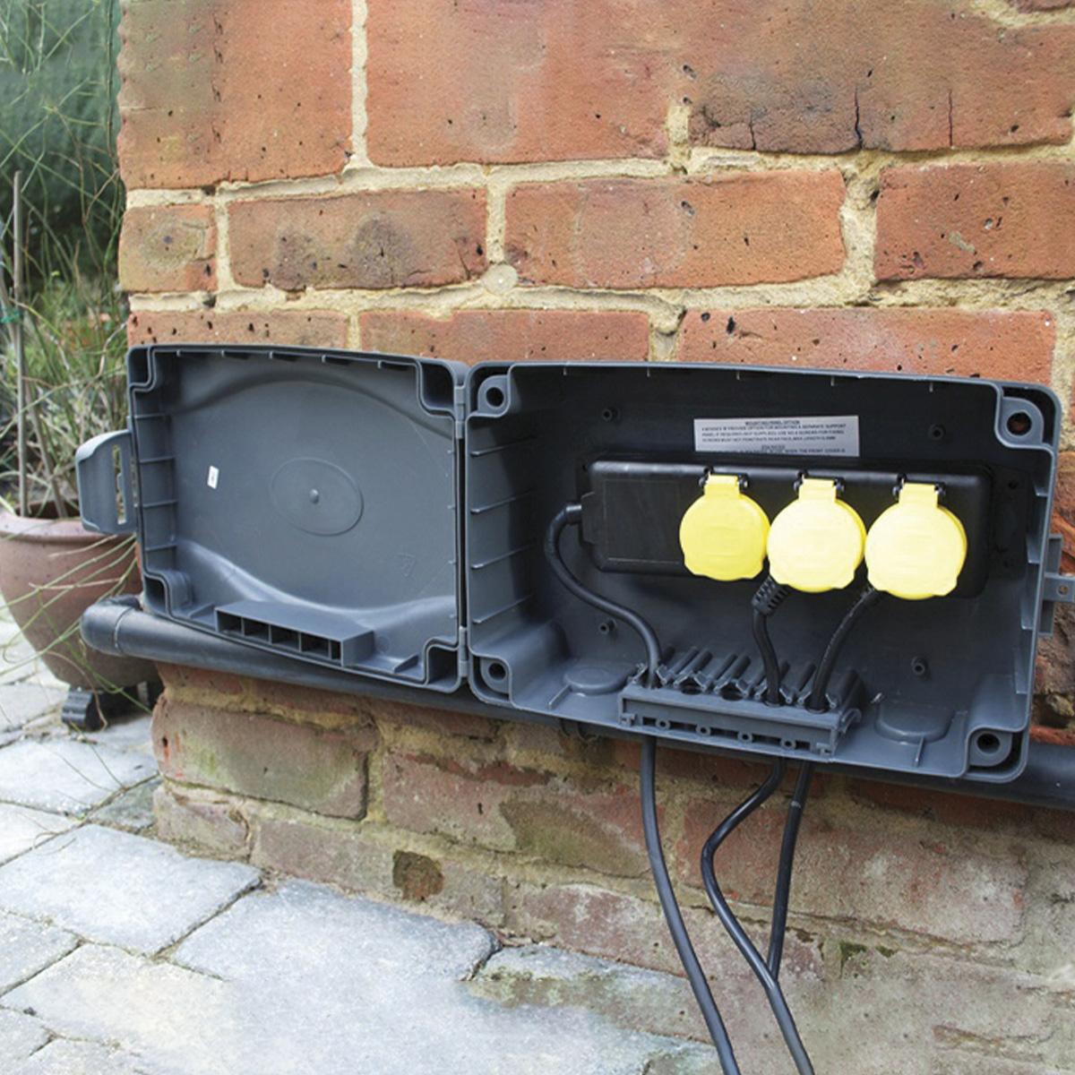 Masterplug Masterbox Outdoor Power Kit Wetterschutzbox-Set 3-teilig 6m 
