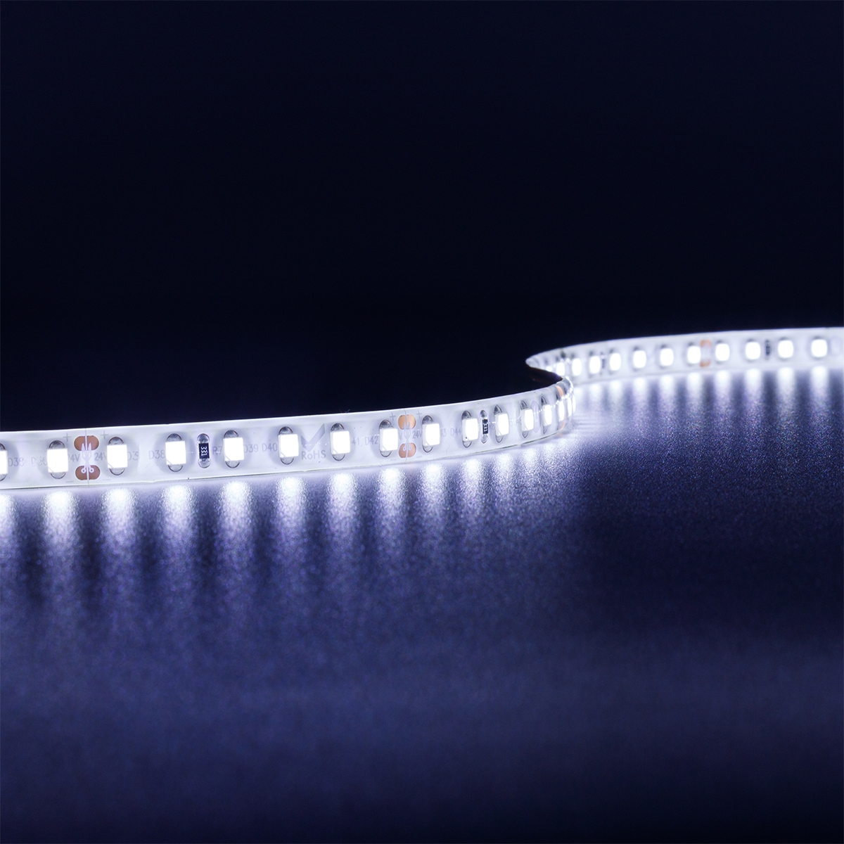 Strip 24V LED Streifen 5M 9,6W/m 120LED/m 8mm - Lichtfarbe: Kaltweiß 6000K - Schutzart: IP65