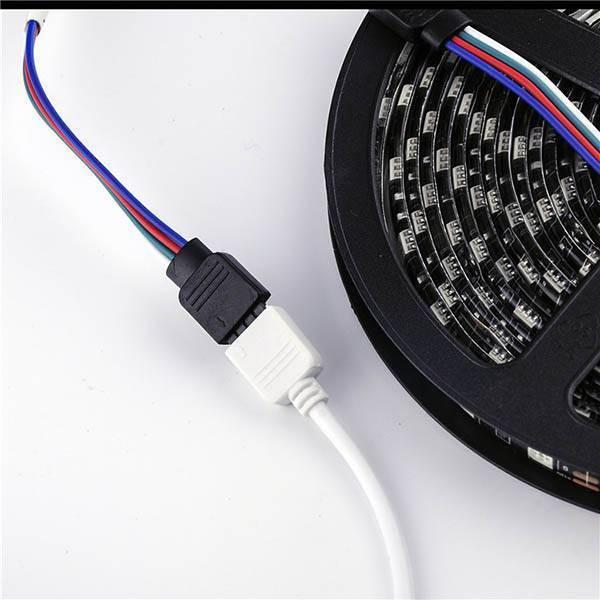 RGB LED Strip Verlängerungskabel 4polig 2,5 Meter