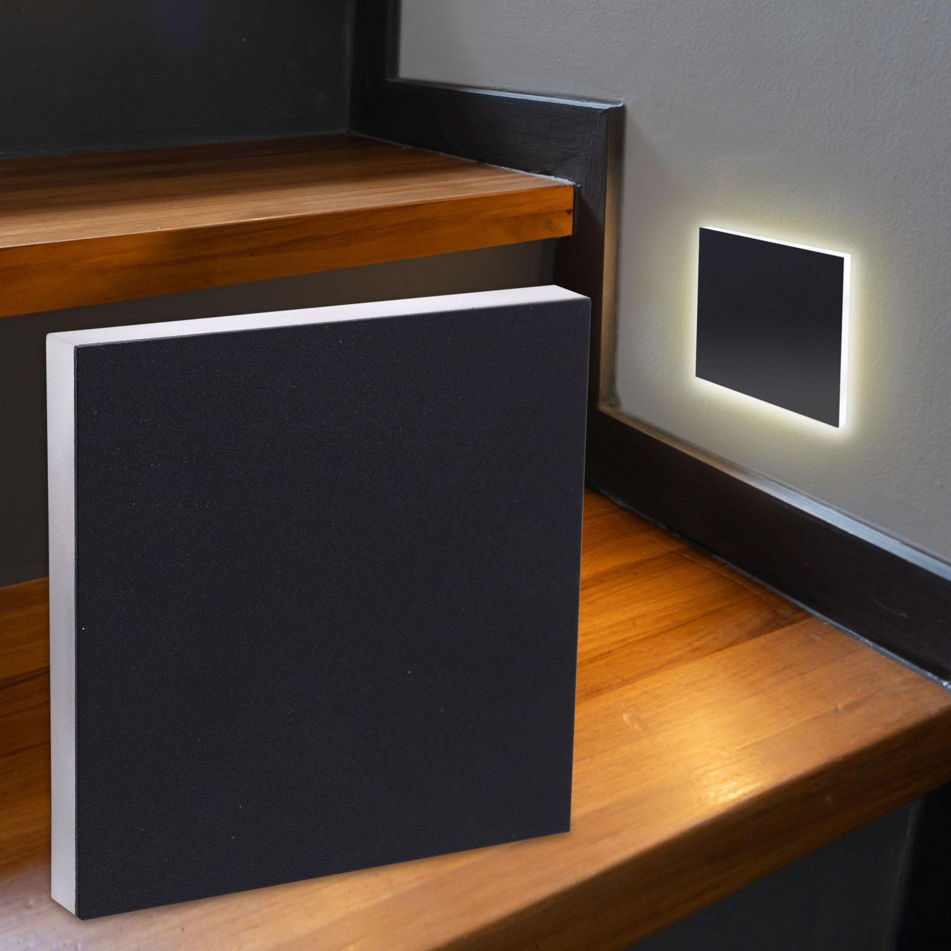 LED Treppenleuchte eckig schwarz 230V - Lichtfarbe: Warmweiß 1,5W - Lichtaustritt: Linea